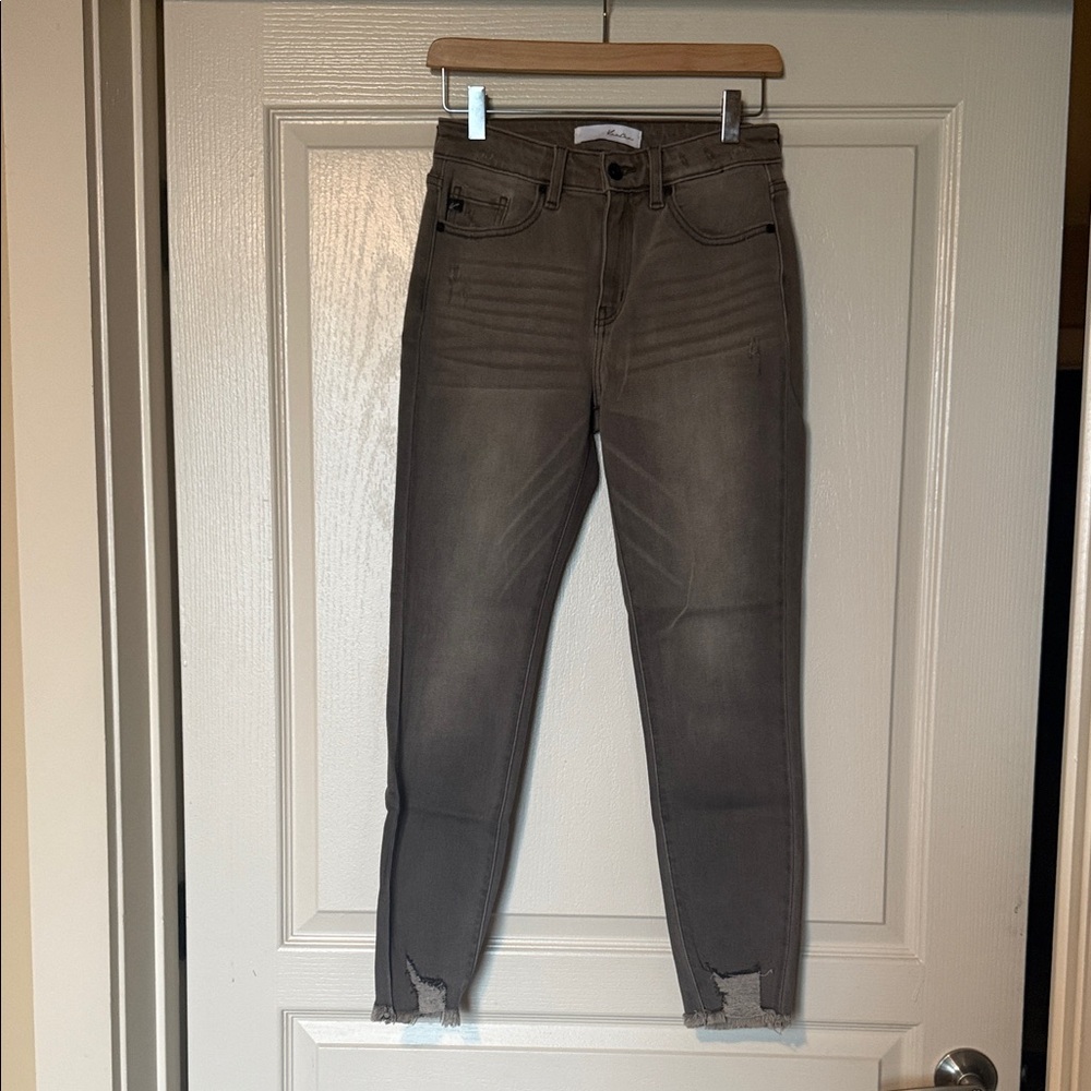 KanCan Gray Denim Skinny Leg Distressed Jeans